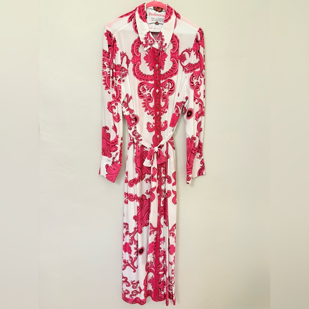 Elegant Pink and White Women's Paisley Shirt Dress